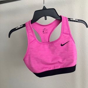 NWOT Nike Pro Swoosh Medium-Support sports bra